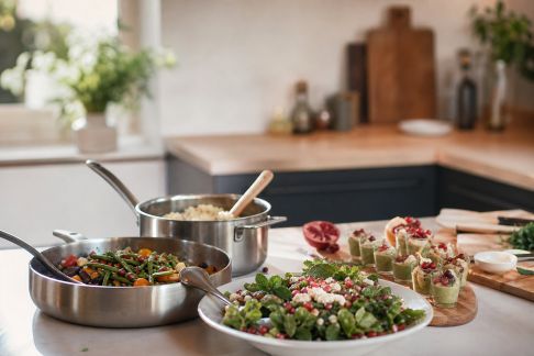 Recettes de fêtes sans four : alternatives pour petites cuisines