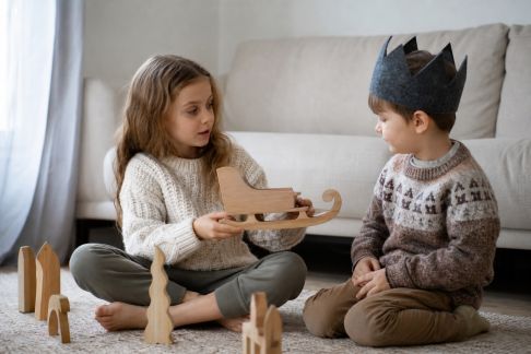 Idées de jeux d'imitation pour retranscrire l'ambiance des contes de Noël