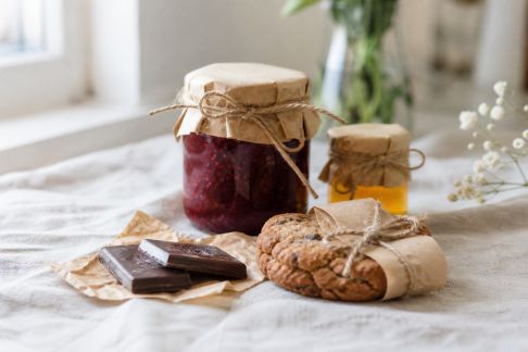 Le top des cadeaux gourmands à petit budget pour régaler vos proches