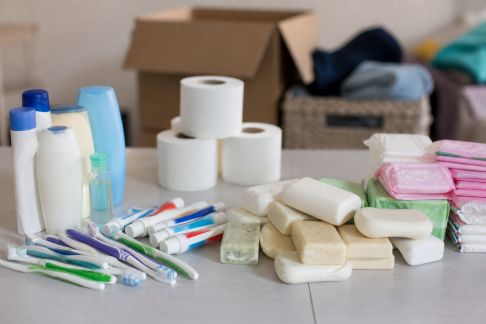 Monter une collecte de produits d'hygiène pour les personnes en précarité pendant les fêtes