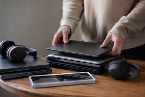 Solidarité numérique : comment offrir du matériel informatique aux plus démunis à Noël